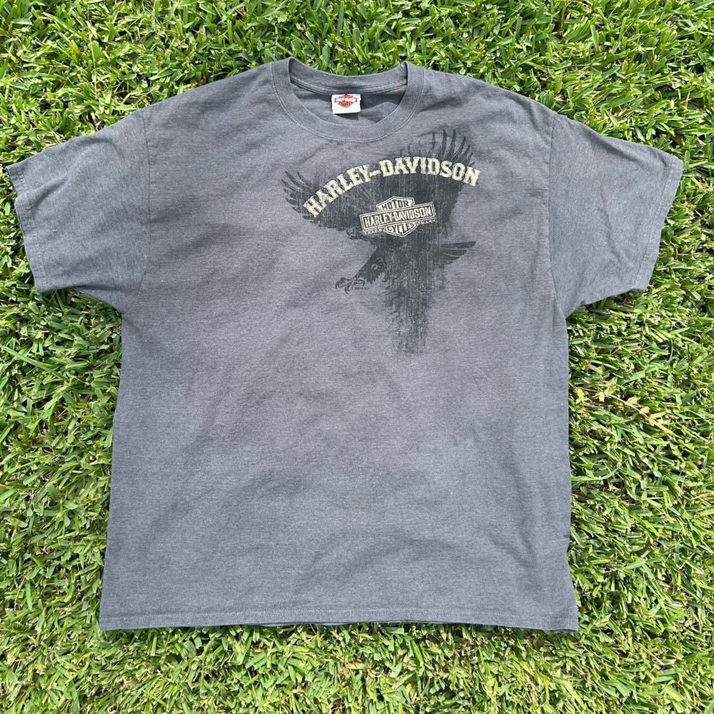 Vintage grey and black Harley Davison y2k streetwear dark t shirt.